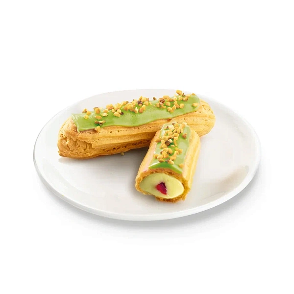 Эклеры с фисташковым заварным кремом и малиной.' '. 0